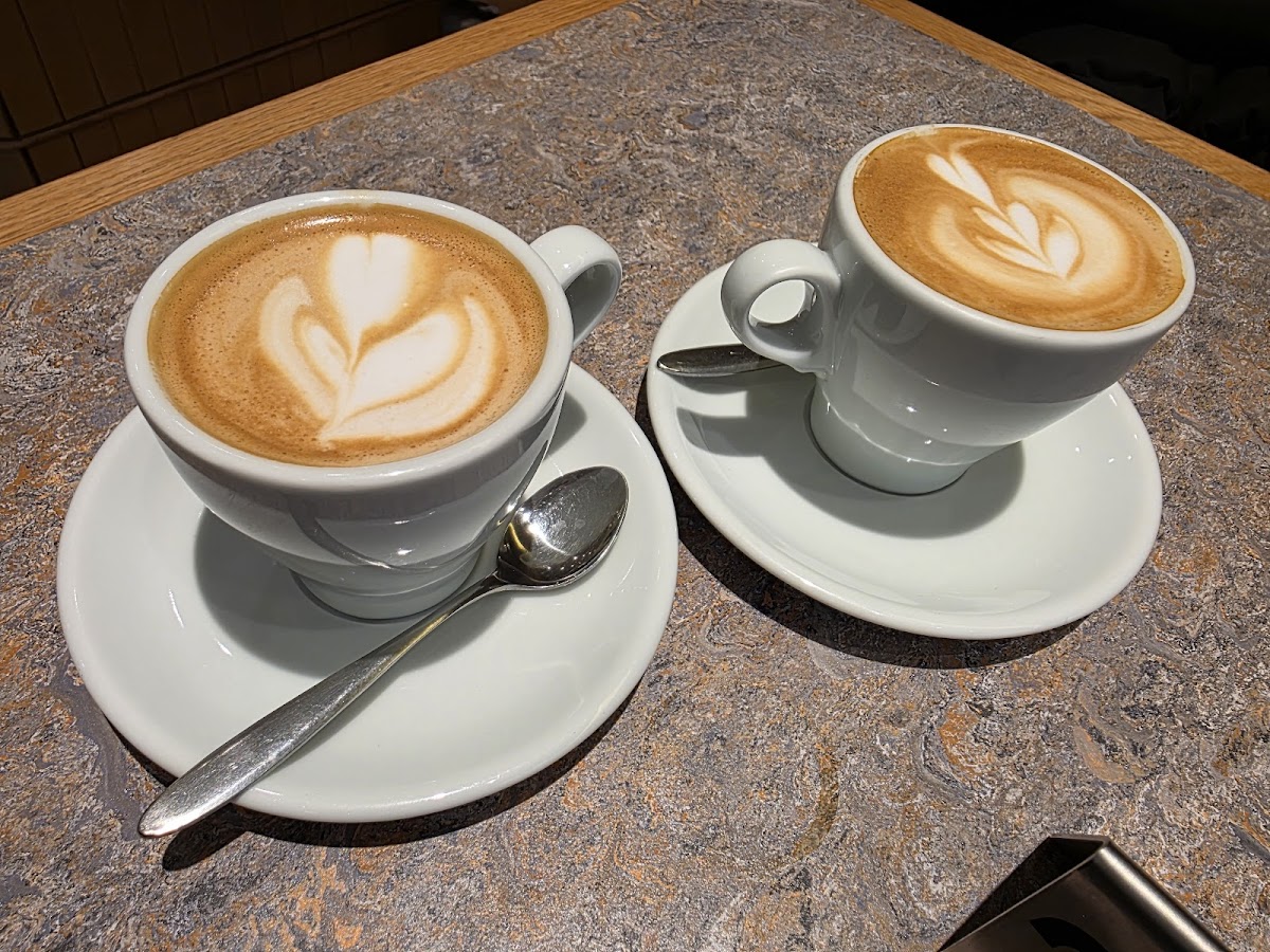 Allpress Espresso 虎ノ門カフェ - 1