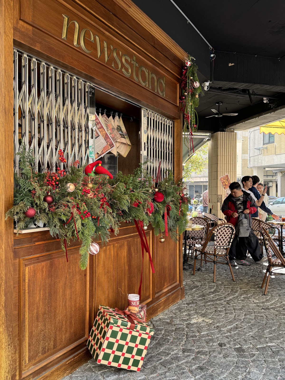 newsstand 模範社區 - 1